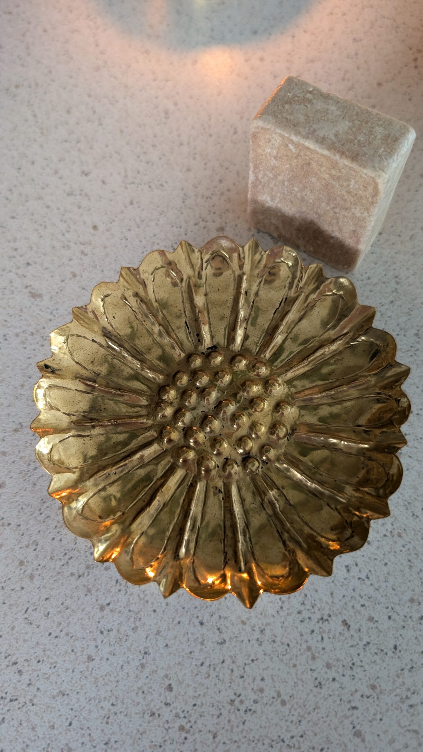 Schaaltje messing Madelief